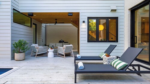 Elizabeth House by Avantstay Saltwater Plunge Pool + Casita + Firepit