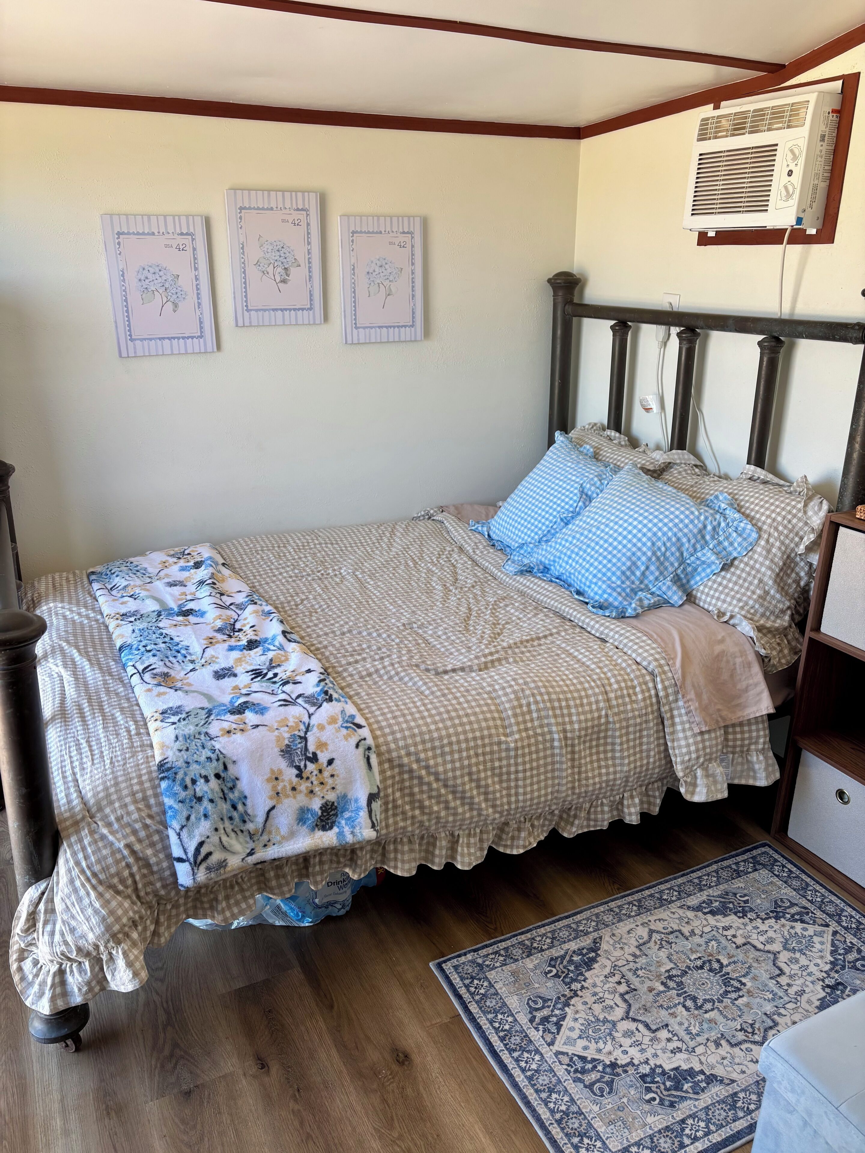 1 bedroom, WiFi, bed sheets