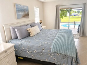 Iron/ironing board, travel cot, WiFi, bed sheets
