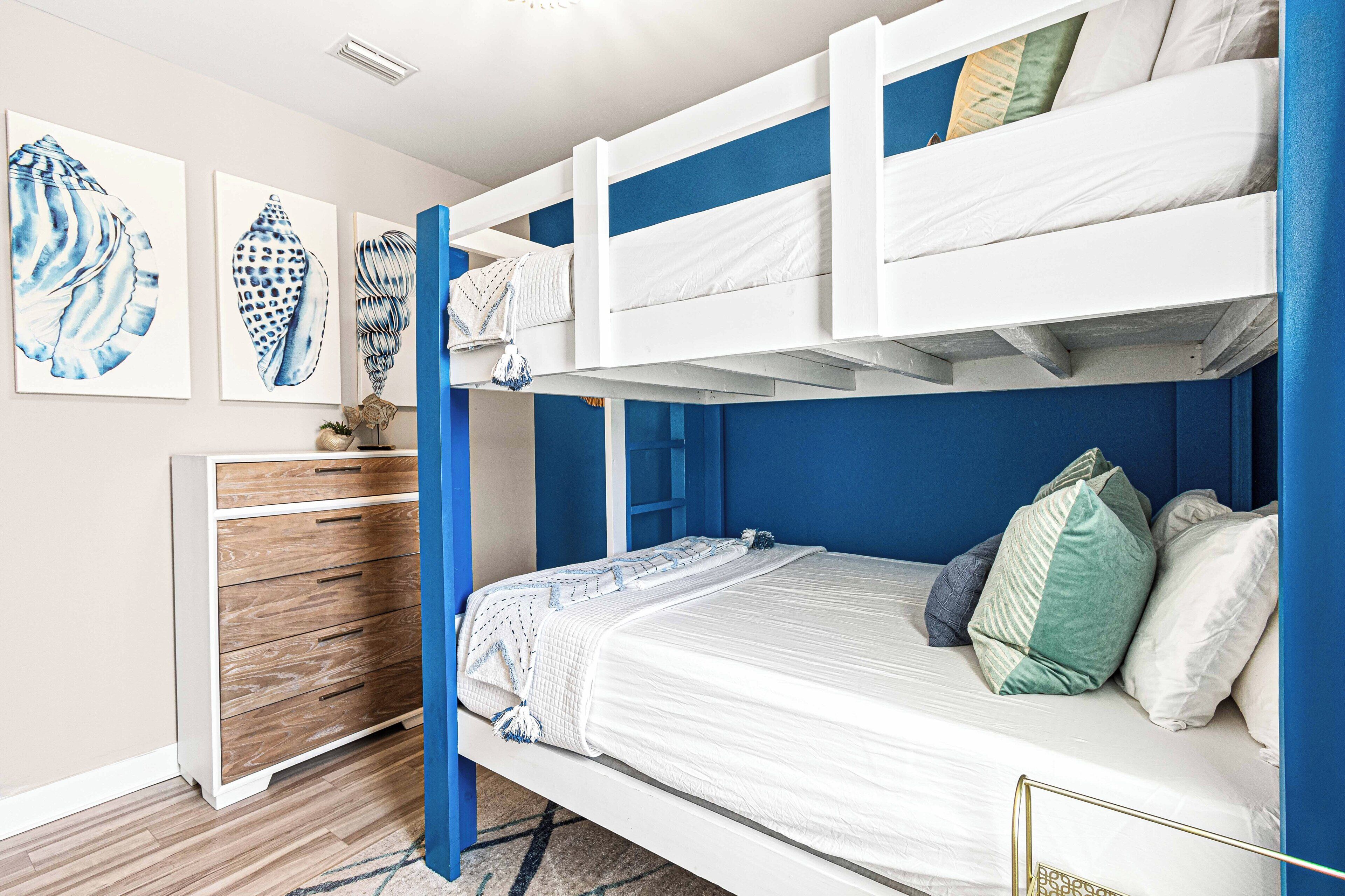6 bedrooms, iron/ironing board, travel cot, free WiFi