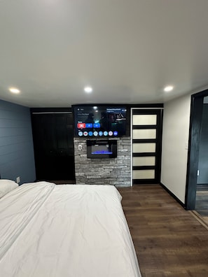 2 bedrooms, Internet, bed sheets
