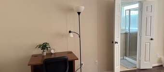 Tranquil 3-bedroom Home in Cypress-Houston Texas