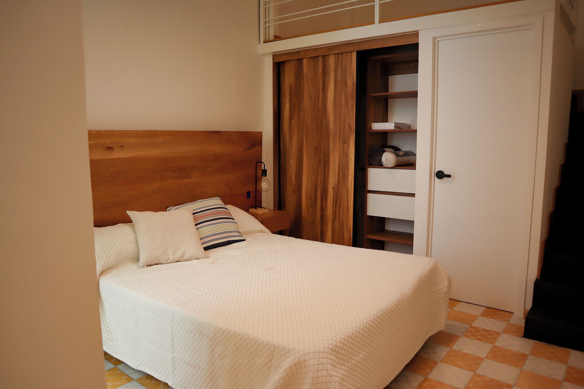 Comfort Loft, Patio | In-room safe, iron/ironing board (on request), WiFi (free)