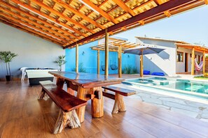 Tempat makan outdoor