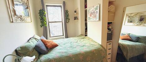 1 chambre, fer et planche à repasser, Wi-Fi, draps fournis