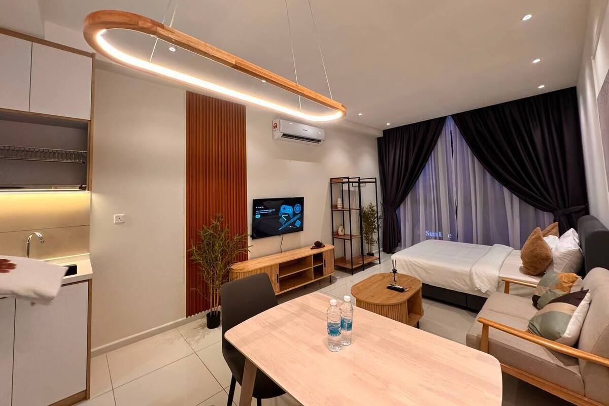Studio Suite, City View | Free WiFi