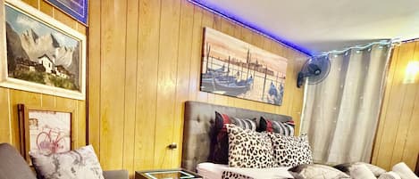 1 Schlafzimmer, Bügeleisen/Bügelbrett, WLAN, Bettwäsche
