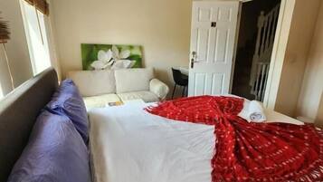 Soundproofing, iron/ironing board, free WiFi