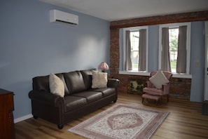Living area - Historical German Apartment (Bethel)