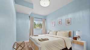 Room - Near Chicago - Sleeps 10 - Westchester (Westchester)
