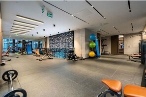 Fitness facility - Upscale Mercer Condo - Walk to Rogers Centre (Toronto)