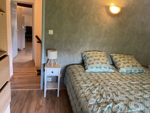 Room - (Cluny)