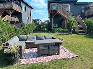 Outdoor dining - Semi-detached home with a view of the river (Château-Richer)