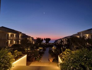 Property grounds - Largest 2 Bedroom Oceanview Rooftop Apartment in Borto 84 (Sicilia)
