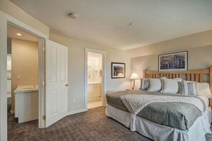 Room - BARGAIN! -- Up to 8 @ Swan Mtn. Resort Keystone/Dillon 8/8-15 - 40% off 6+ nites (Keystone)