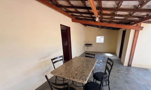 House w/ Balcony & Covered Garage Dbaa0105