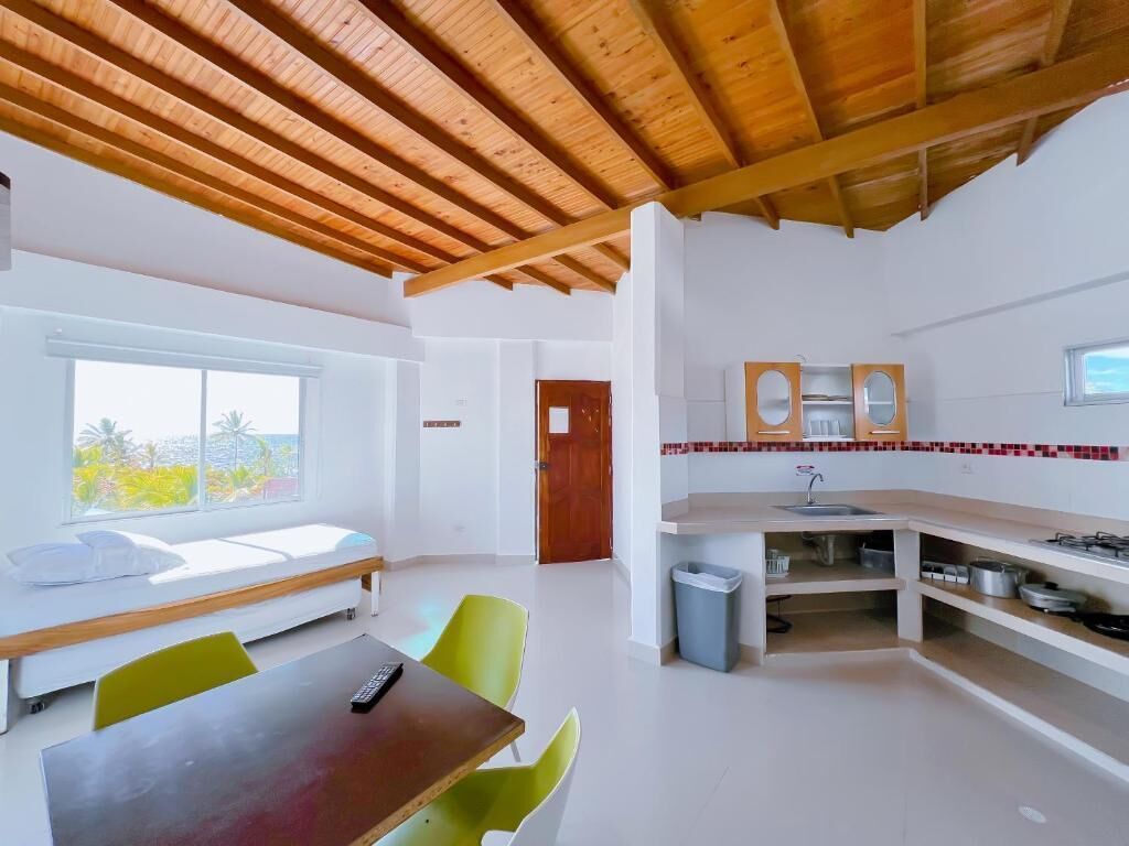 Appartamento Comfort, balcone, vista mare | Una scrivania, Wi-Fi gratuito