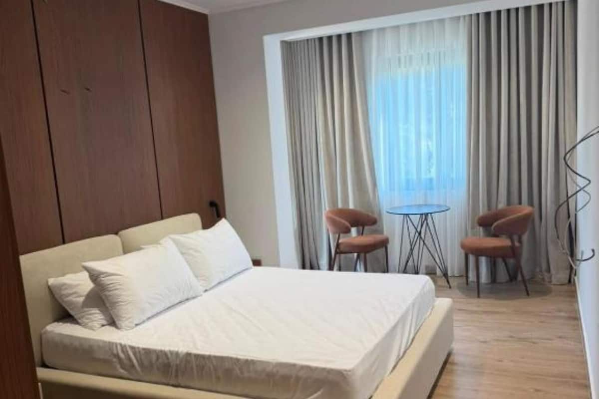 Habitación doble, balcón, vista a la montaña | Wifi gratis