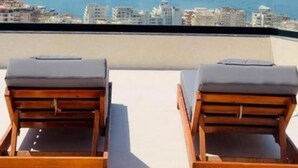 Suite Deluks, balkon, pemandangan laut | Halaman properti