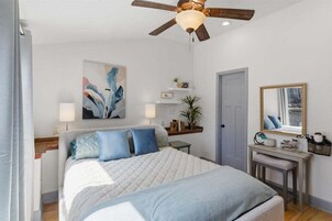 Casa, várias camas (Ripple Effect Retreat) | 4 quartos, individualmente decorados, individualmente mobiliados