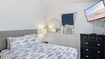 2 bedrooms, individually decorated, individually furnished, bed sheets
