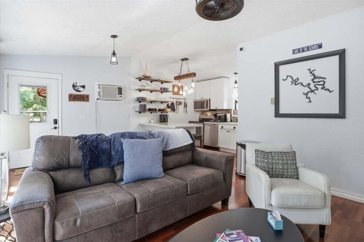 House, Multiple Beds (Moonlight Getaway) | Living area