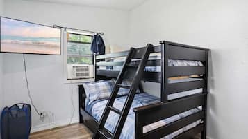 Hus, flere senger (Moonlight Getaway) | 2 soverom, individuelt dekorert, individuelt innredet og sengetøy