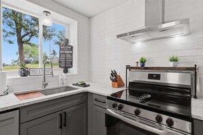 Ferienhaus, Mehrere Betten (Island Point Escape) | Eigene Küche