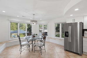 Casa, várias camas (Tradewinds) | 5 quartos, individualmente decorados, individualmente mobiliados