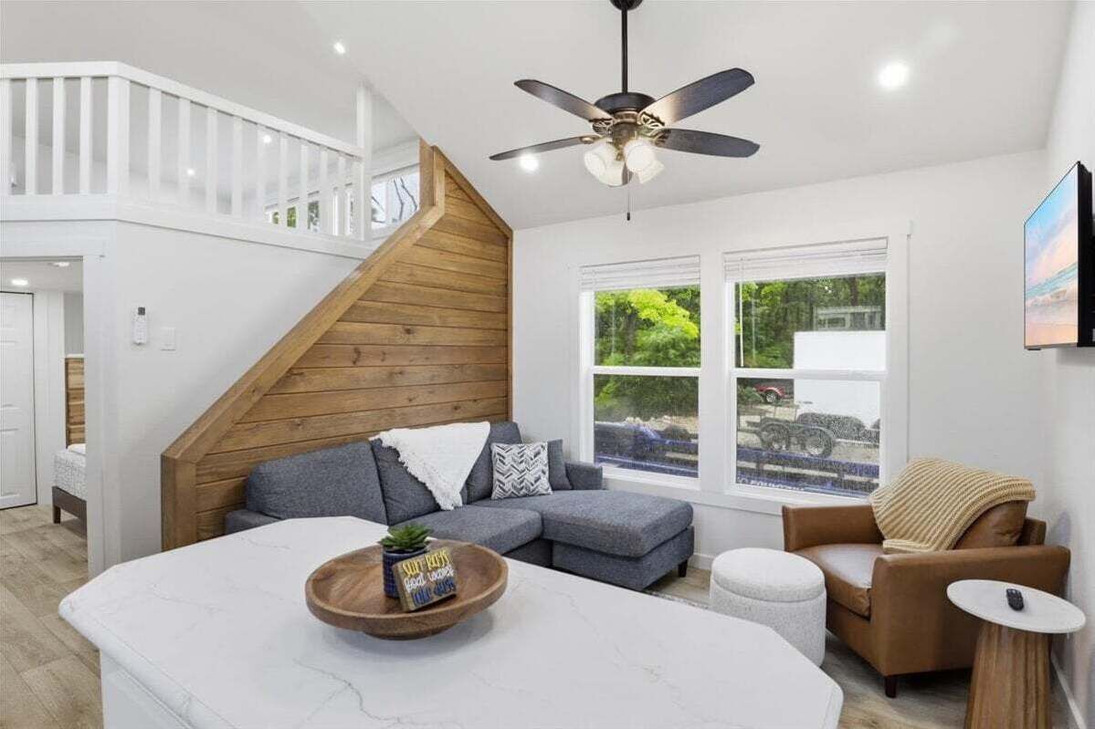 Casa, varias camas, patio (Oasis at Hillstone) | Zona de estar