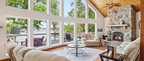 House, Multiple Beds (The Lodge at Sparkling Water) | Living area
