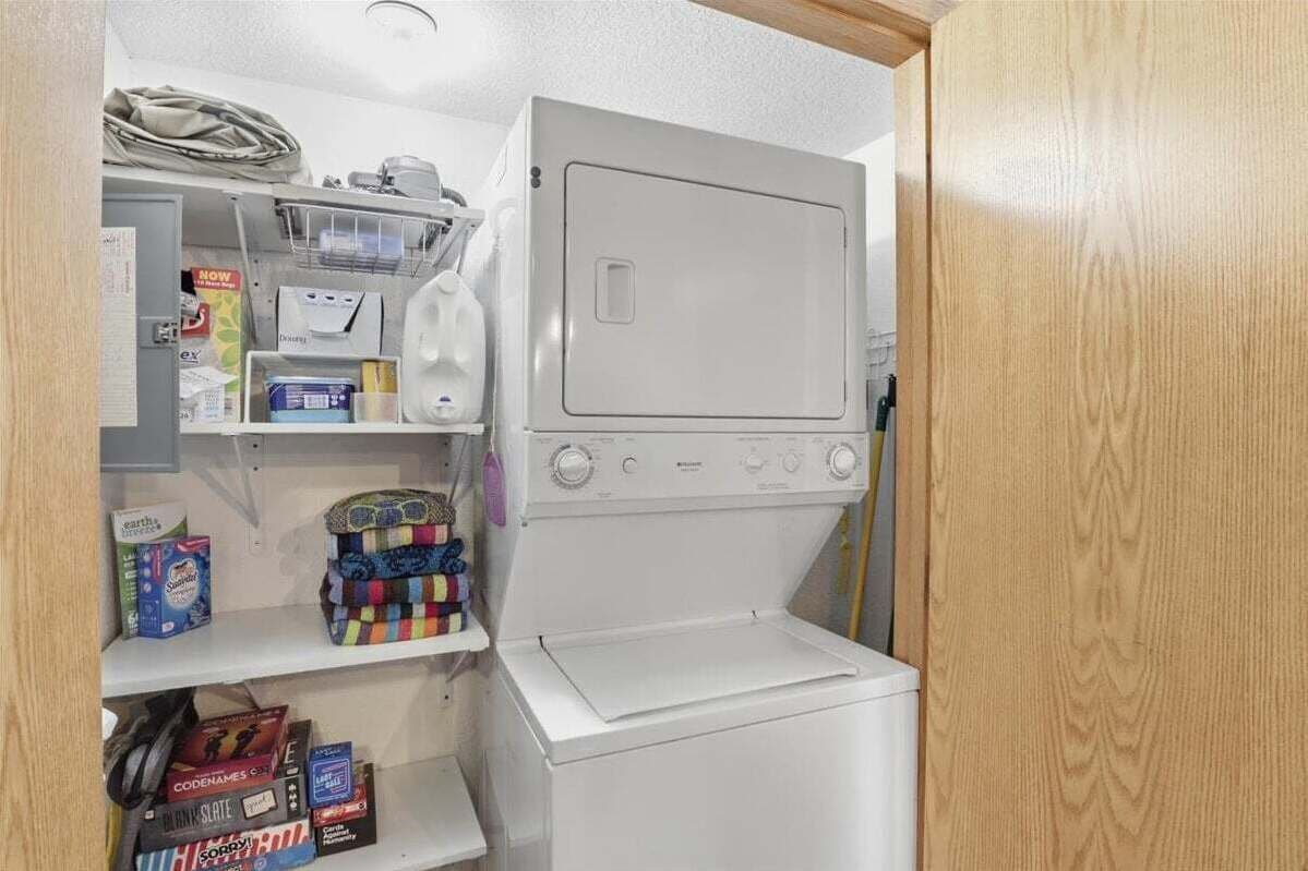 Condo, Multiple Beds (Bay Point Bliss) | Laundry