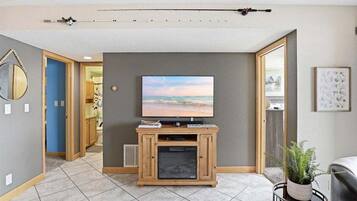 Apartamento, varias camas (Bay Point Bliss) | Zona de estar