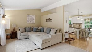 Living area - Lakefront Retreat at 10mm w/ Dock & Sunroom (Sunrise Beach)