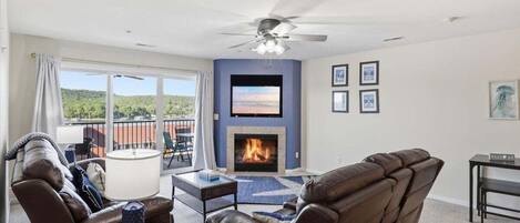 Condo, Multiple Beds, Patio (Lake Therapy) | Living area