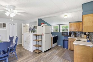 Casa, varias camas (Firehouse Lake Retreat) | Cocina privada
