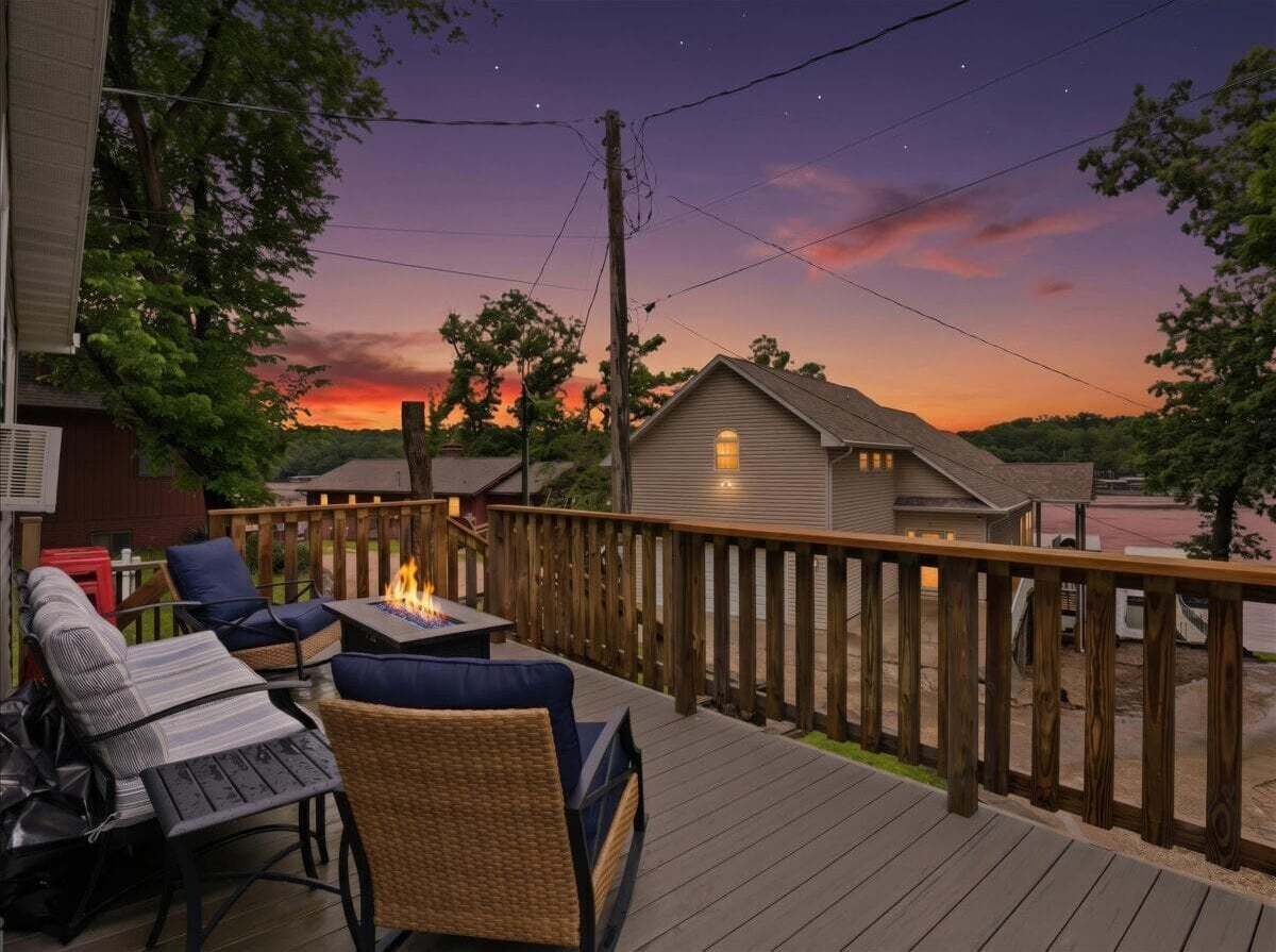 House, Multiple Beds (Firehouse Lake Retreat) | Terrace/patio