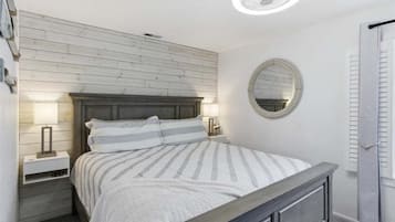 Appart'hôtel, plusieurs lits (Oasis at Regatta Bay) | 2 chambres, décoration personnalisée, ameublement personnalisé