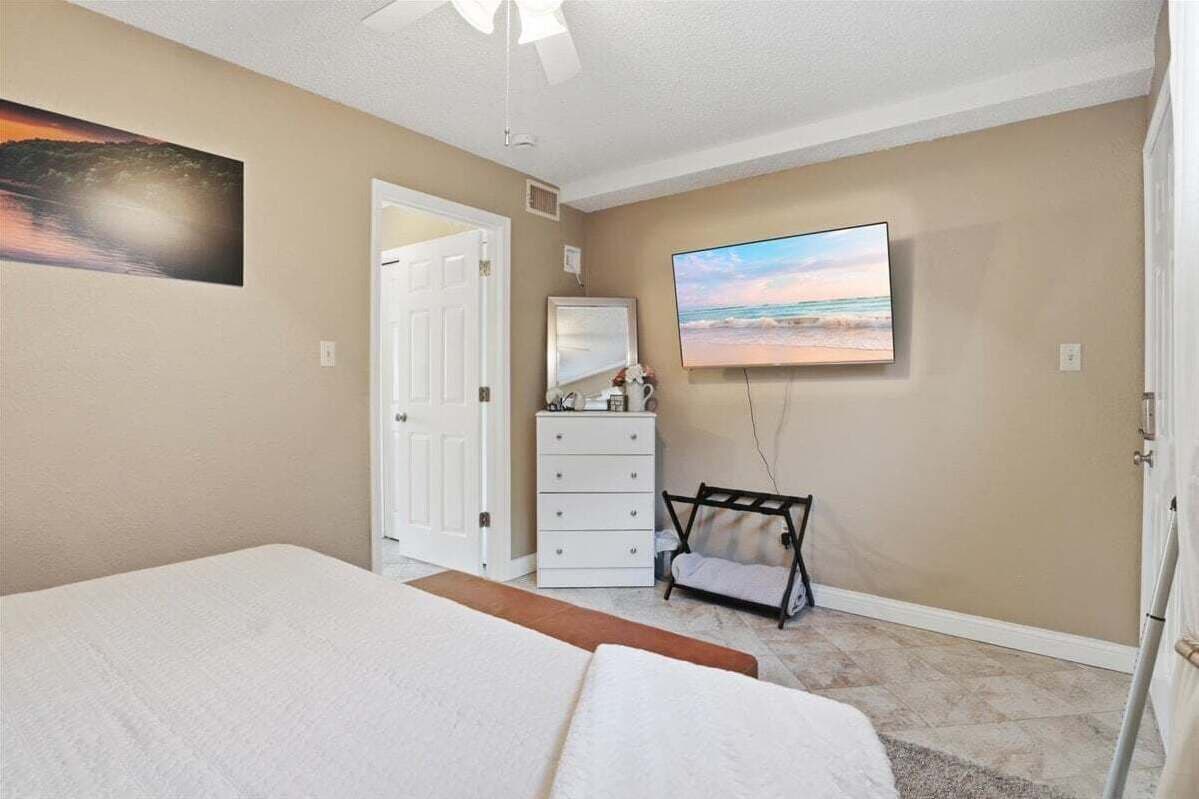 Condo, Multiple Beds (Heron Bay Hideaway) | 1 bedroom, individually decorated, individually furnished, bed sheets