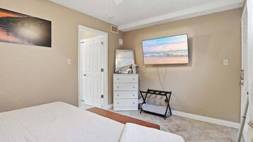 Condo, Multiple Beds (Heron Bay Hideaway) | 1 bedroom, individually decorated, individually furnished, bed sheets