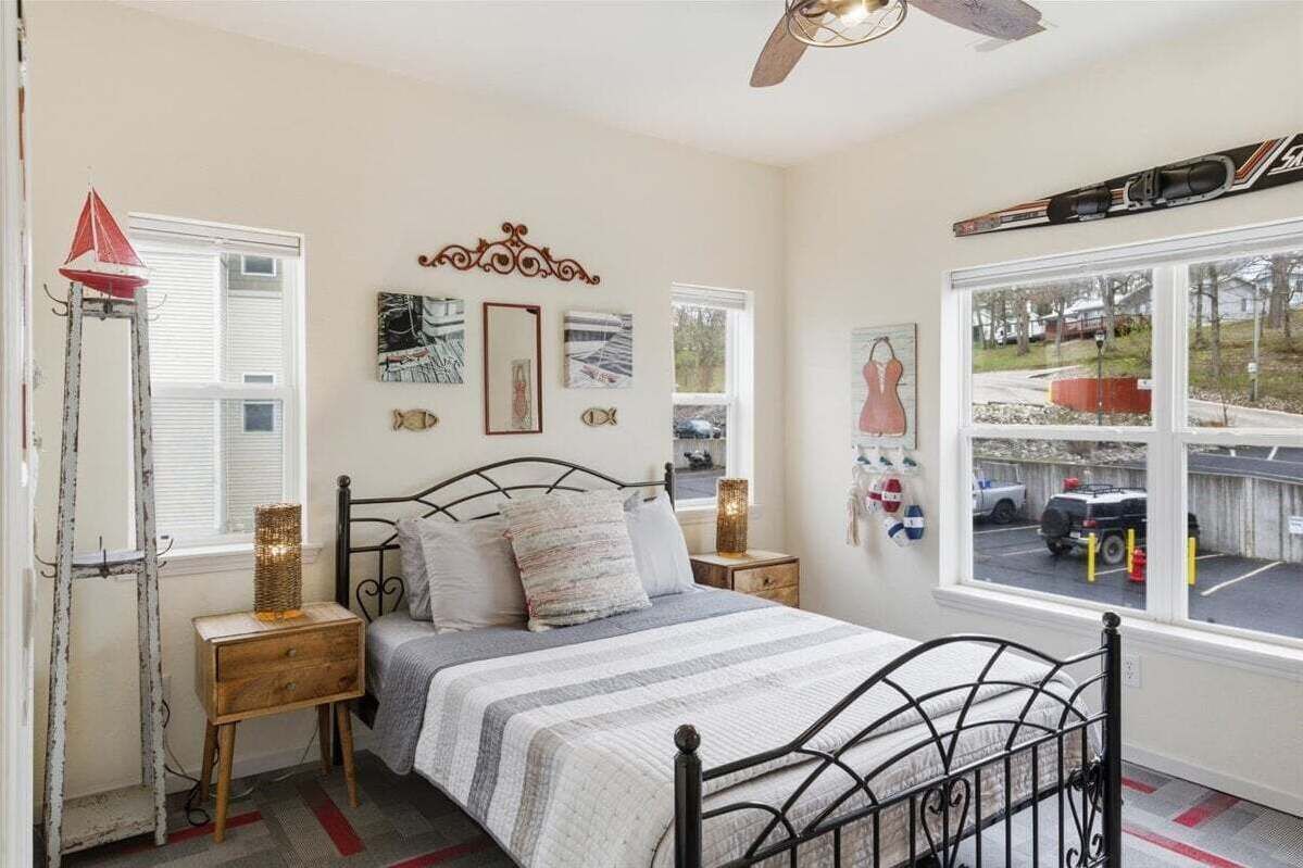 3 habitaciones, decoración personalizada y muebles diferentes 