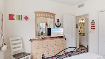 Condo, Multiple Beds (Heron Point) | 3 bedrooms, individually decorated, individually furnished, bed sheets