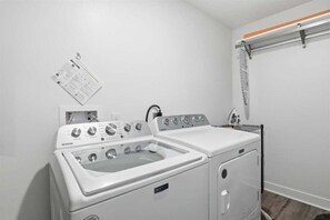 Laundry - Peaceful, Newly Built Lakefront Condo, w/ PWC Slip, Screened Balcony, 2 Pools & Elevator (Camdenton)