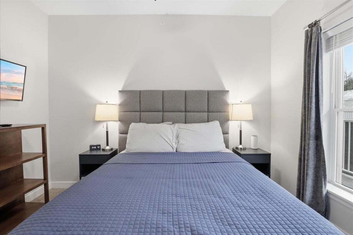 Condo, Multiple Beds (Niangua Sunset) | 3 bedrooms, individually decorated, individually furnished, bed sheets