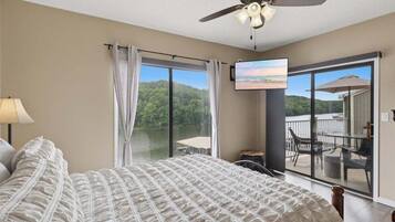 Apartamento, varias camas (Lakefront Lazy Dayz) | Vistas desde la habitación