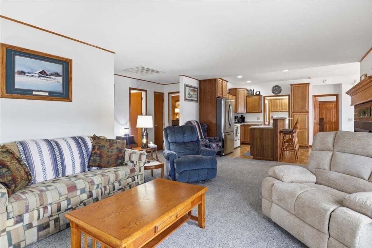 House, Multiple Beds (Off-Duty Oasis) | Living area