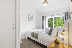 Room - Crew Comfort Walsall | Sleeps 6 | Fast Wi-Fi (Walsall)
