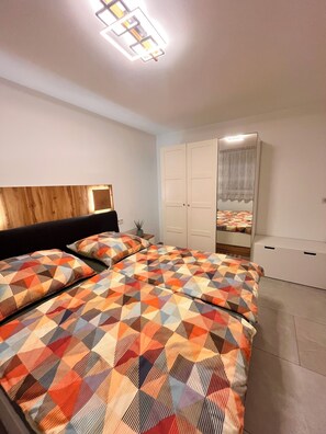 Room - Luxurious 2-room apartment in the heart of Fellbach (Fellbach)