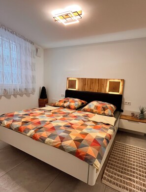 Room - Luxurious 2-room apartment in the heart of Fellbach (Fellbach)