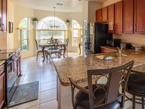 Private kitchen - 5Bed/4Bath Luxurious Privacy (Kissimmee)